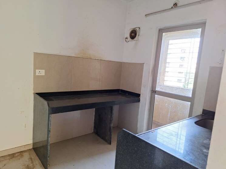 Kitchen, lodha-casa-rio 1.5 Bedroom 900 Sq.Ft. Apartment In Dombivli East Thane 7612492