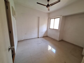 Room in 1.5 BHK Apartment at Lodha Casa Rio, Dombivli East – for Sale
