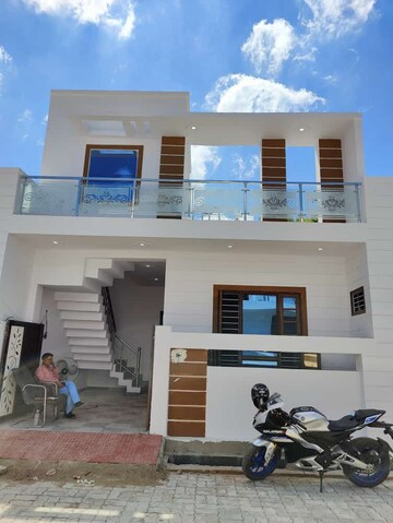 2 BHK Independent House For Sale in Kisan Path