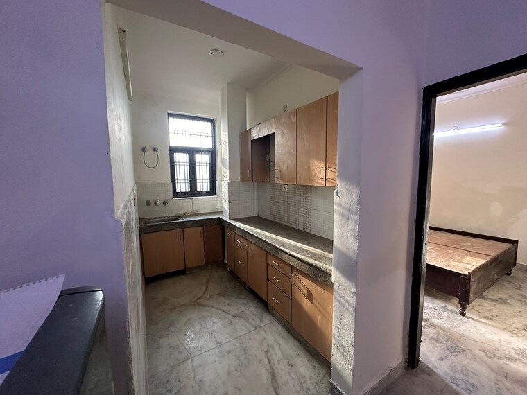 Room, om-builder-floors 2 Bedroom 1350 Sq.Ft. Builder Floor In Green Fields Colony Faridabad 7612747