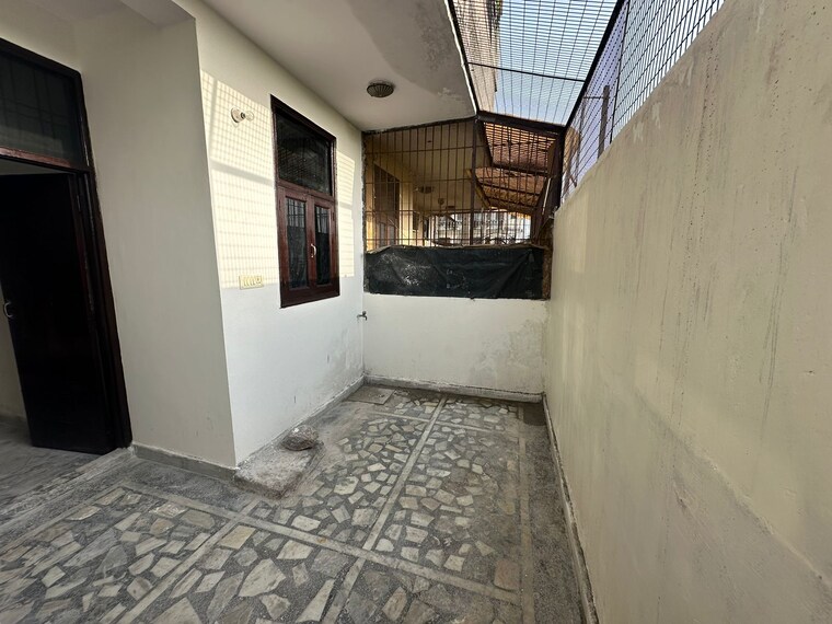 Exterior View, om-builder-floors 2 Bedroom 1350 Sq.Ft. Builder Floor In Green Fields Colony Faridabad 7612747