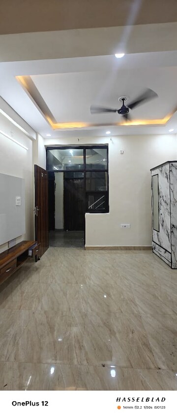 Living Room in 2 BHK Builder Floor at Sector 73 – for Sale