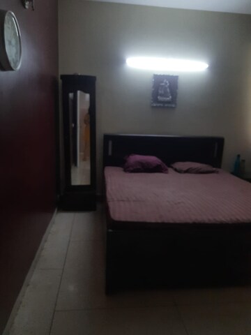 Bedroom in 2.5 BHK Builder Floor at Unitech South City II, Sector 50 – for Sale