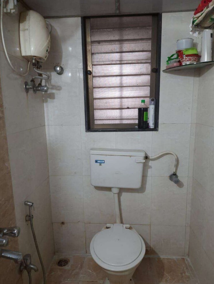 Bathroom, rashmi-tara 1 Bedroom 435 Sq.Ft. Apartment In Kandivali West Mumbai 7613092