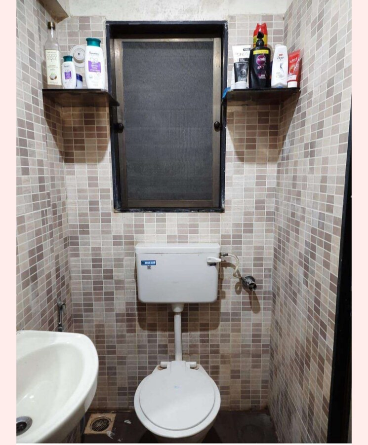 Bathroom, rashmi-tara 1 Bedroom 435 Sq.Ft. Apartment In Kandivali West Mumbai 7613092