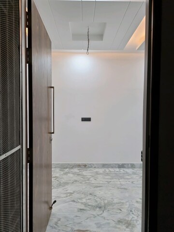 Building Lobby in 2 BHK Builder Floor at Dwarka Mor – for Rent