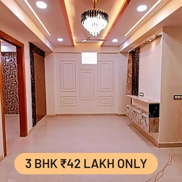 Bedroom in 2.5 BHK Builder Floor at Sector 73 – for Sale