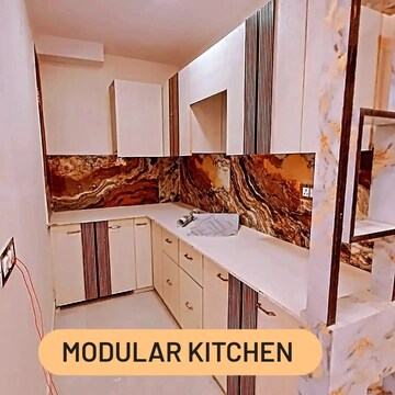 Kitchen in 2.5 BHK Builder Floor at Sector 73 – for Sale