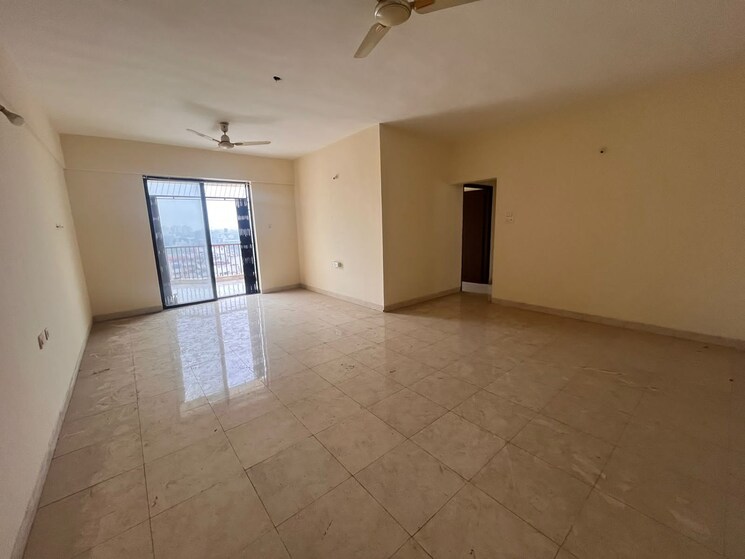 Room, clover-village 3 Bedroom 2000 Sq.Ft. Apartment In Wanowrie Pune 7614429