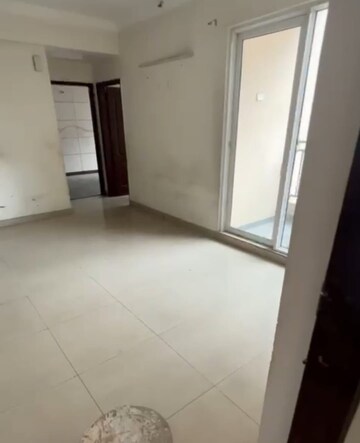 Room in 2 BHK Apartment at Exotica Dreamville, Sector 16c Greater Noida – for Sale