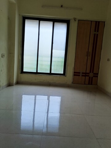 Room in 1 BHK Apartment at Rashmi Classic, Vasai East – for Sale