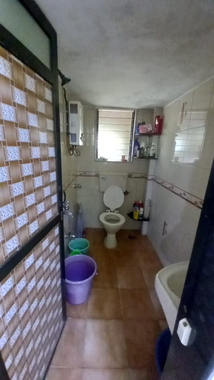 Bathroom, krishna-vastu-apartment 2 Bedroom 700 Sq.Ft. Apartment In Malad West Mumbai 7614770