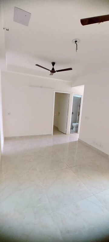 Room in 2 BHK Apartment at Gaurs Siddhartham, Siddharth Vihar – for Sale