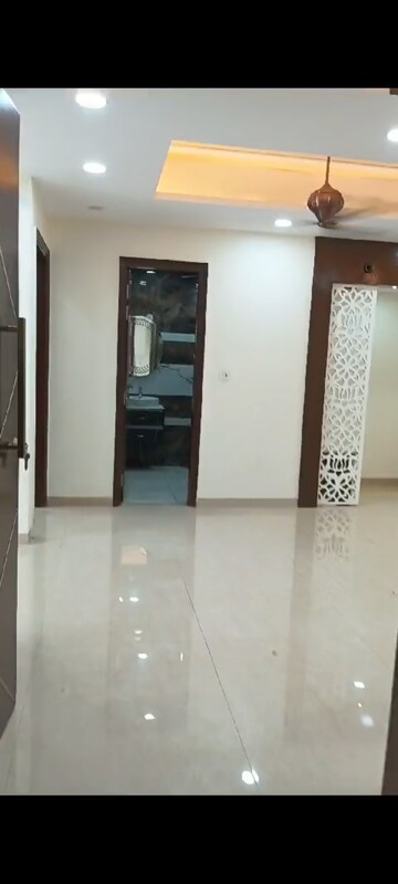 3 BHK Builder Floor For Sale in Sector 77