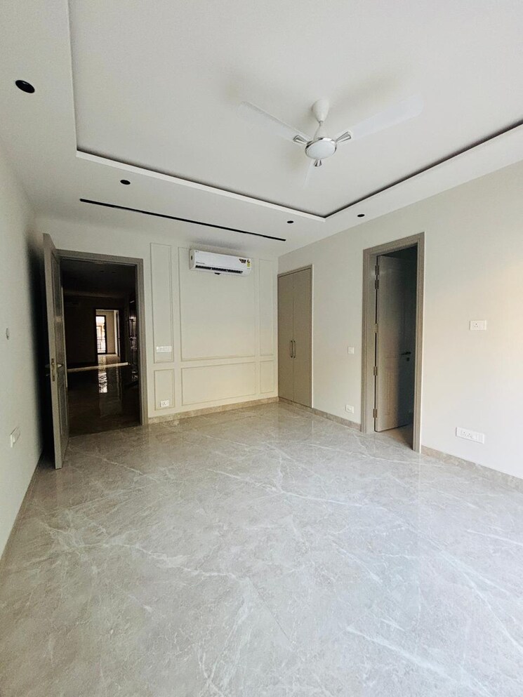 Room, sushant-lok-2 4 Bedroom 418 Sq.Yd. Builder Floor In Sector 57 Gurgaon 7615100