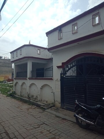 2 BHK Independent House For Sale in Jankipuram