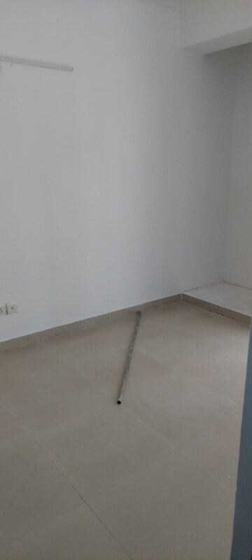 Room in 2 BHK Apartment at Ascent Sevy Ville De Phase II, Raj Nagar Extension – for Sale