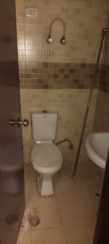 Bathroom in 2 BHK Apartment at Ascent Sevy Ville De Phase II, Raj Nagar Extension – for Sale