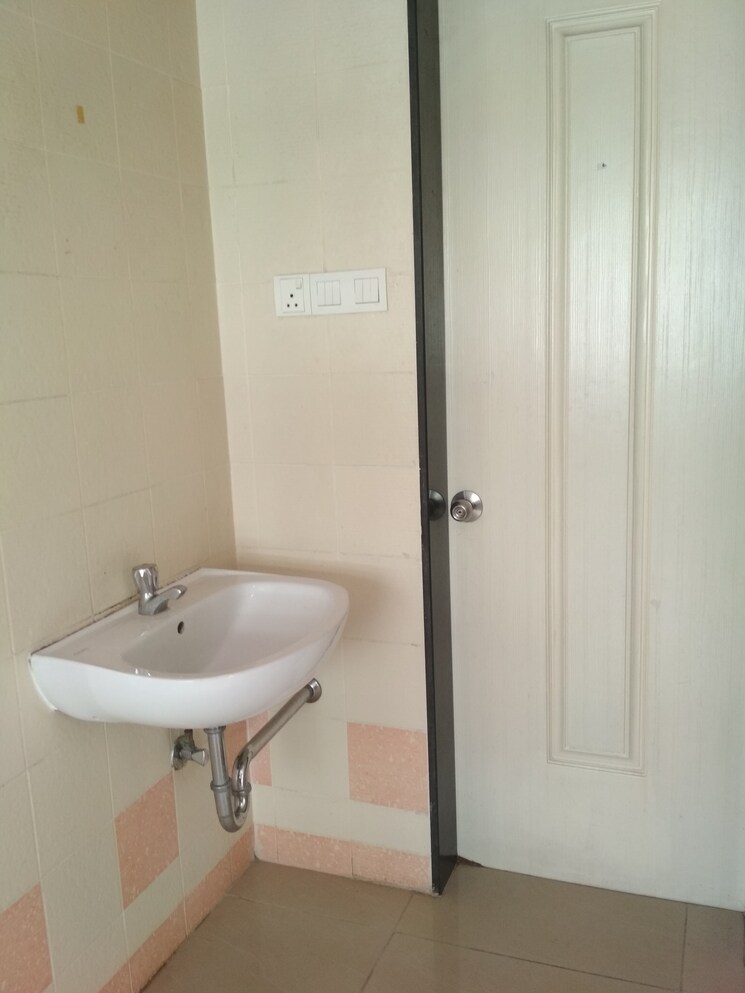 Bathroom, nanded-city-mangal-bhairav 1 Bedroom 585 Sq.Ft. Apartment In Nanded Pune 7615361