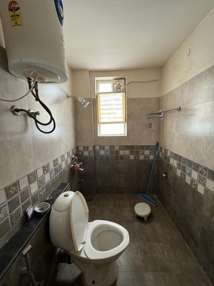 Bathroom, rosa-gardenia 3 Bedroom 1345 Sq.Ft. Apartment In Ghodbunder Road Thane 7615413