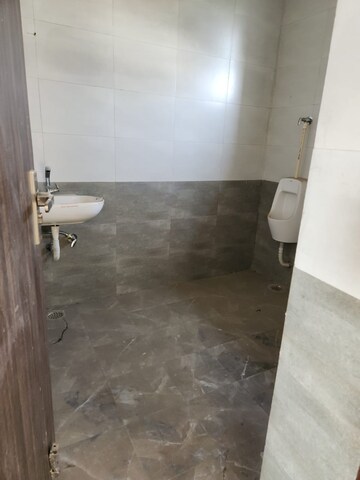 Bathroom in 2.5 BHK Apartment at Migsun Ultimo, Omicron Iii Greater Noida – for Sale