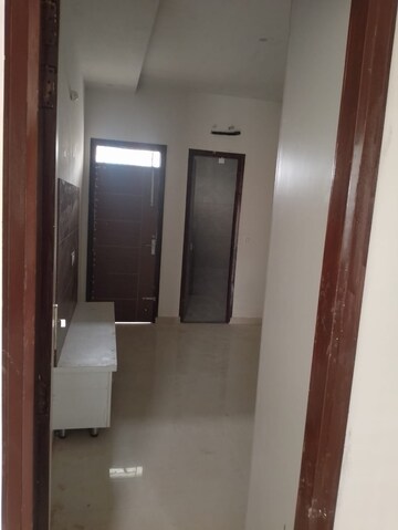 Building Lobby in 3 BHK Villa at Guru Teg Bahadur Nagar – for Sale