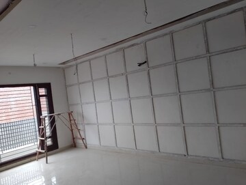 Room in 3 BHK Villa at Guru Teg Bahadur Nagar – for Sale