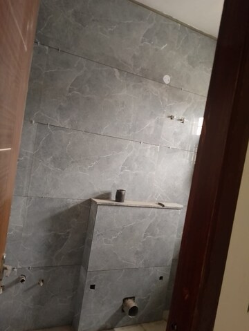 Bathroom in 3 BHK Villa at Guru Teg Bahadur Nagar – for Sale
