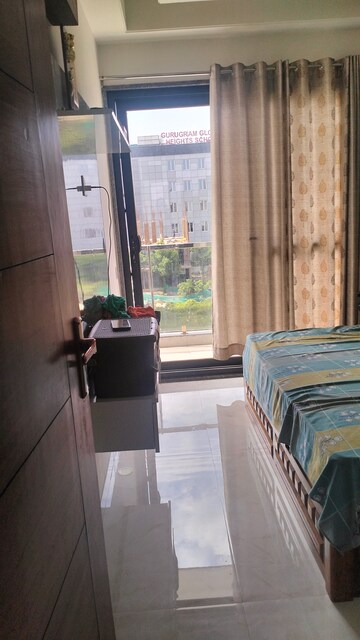 Furnished Amenities in 3 BHK Independent House at BPTP Amstoria, Sector 102 – for Sale