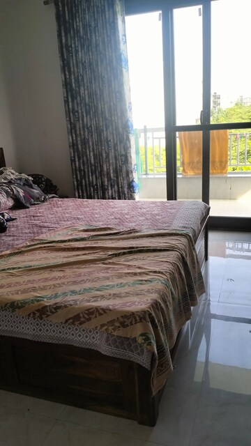 Bedroom in 3 BHK Independent House at BPTP Amstoria, Sector 102 – for Sale
