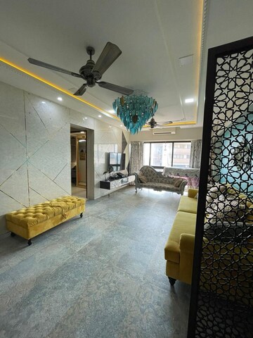2.5 BHK Apartment For Sale in Kanakia Rainforest, Andheri East