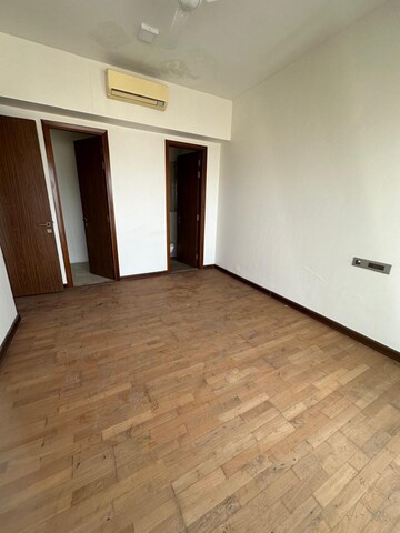 Bedroom in 3 BHK Apartment at Kalpataru Radiance, Goregaon West – for Sale