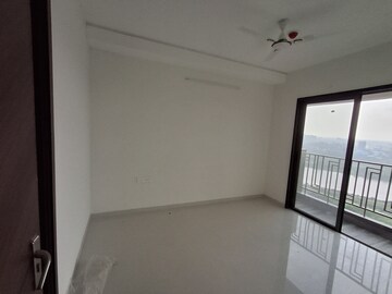 Room in 1 BHK Apartment at Regency Antilia Phase V Avana, Ulhasnagar – for Sale