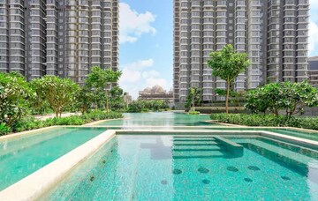 Swimming Pool in 2 BHK Apartment at Lodha The Park Tower 6, Worli – for Sale