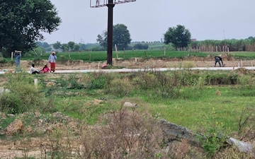 Plot For Sale in Tajnagri