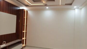 Room in 3 BHK Builder Floor at Sector 7 Dwarka – for Sale