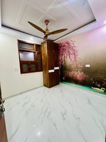 रेसिडेंशियल बिल्डर फ्लोर वर्ग फुट फॉर रेंट इन द्वारका मोर दिल्ली  7616664