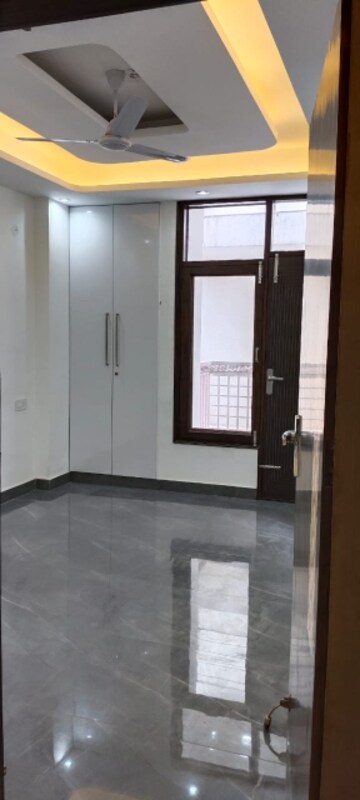 Room in 2 BHK Builder Floor at Chattarpur – for Sale