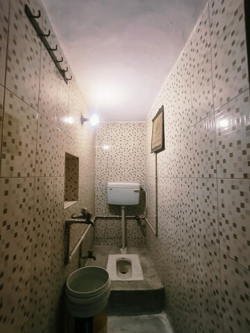 Bathroom in 2 BHK Builder Floor at Dwarka Mor – for Rent