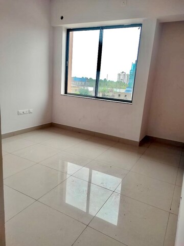 Room in 2 BHK Apartment at Godrej Seven, Joka – for Sale