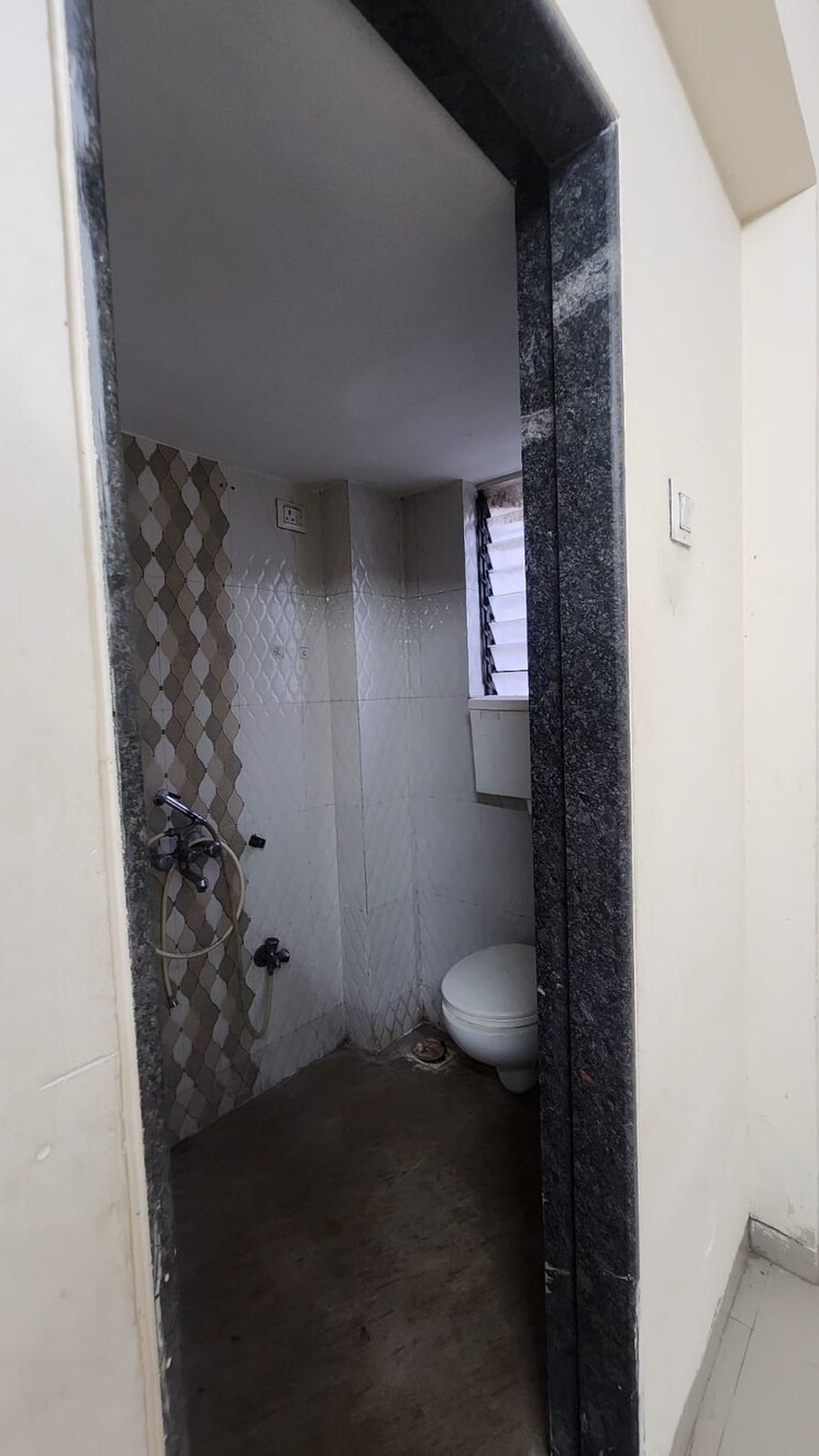 Bathroom, maad-yashvant-srushti 3 Bedroom 1160 Sq.Ft. Apartment In Boisar Palghar 7617371