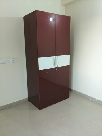 Room in 2 BHK Apartment at Conscient Habitat 78, Sector 78 – for Sale
