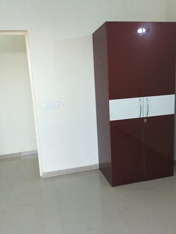 Room in 2 BHK Apartment at Conscient Habitat 78, Sector 78 – for Sale