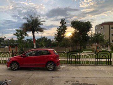 Parking in 4 BHK Villa at Peeranchuruvu – for Sale