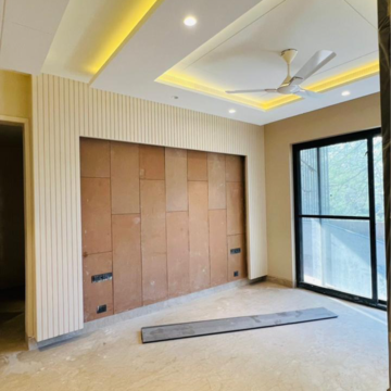 Bedroom in 4 BHK Builder Floor at Sector 57 – for Sale