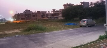  Plot – Exterior View View at Wazirganj - for Sale