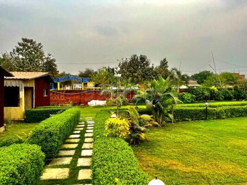  Plot – Garden View at Jhalwa - for Sale