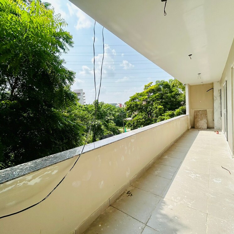 Balcony, south city 2 4 Bedroom 360 Sq.Yd. Builder Floor In South City 2 Gurgaon 7618816