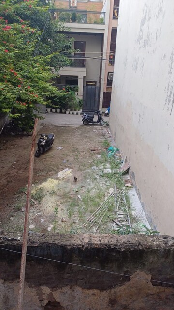 Balcony in 2.5 BHK Builder Floor at Paschim Vihar – for Sale