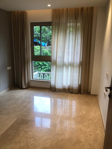 Bedroom in 2 BHK Apartment at Hiranandani Castle Rock, Powai – for Rent